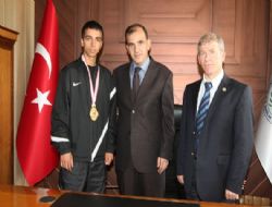 Kaya sağlıkçıların gururu oldu